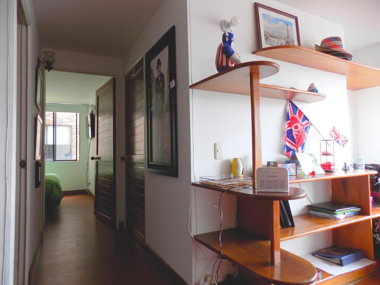 Room And Private Bathroom At Chapinero Alto Bogota Exterior photo